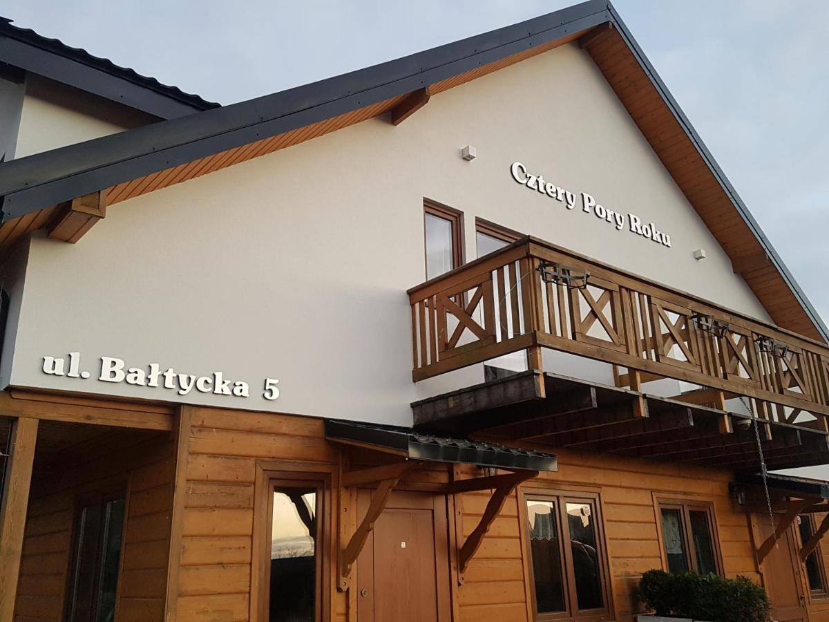 Cztery Pory Roku Villa Сърбиново Екстериор снимка